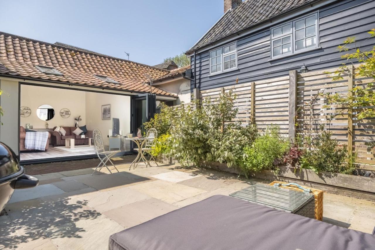 The Clockhouse Villa North Lopham Buitenkant foto